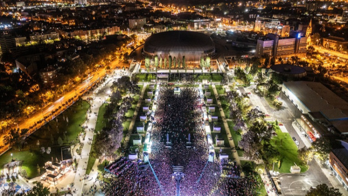 Megérkezett a 65 éves Ötöslottó Szuperkoncert hivatalos aftermovie-ja