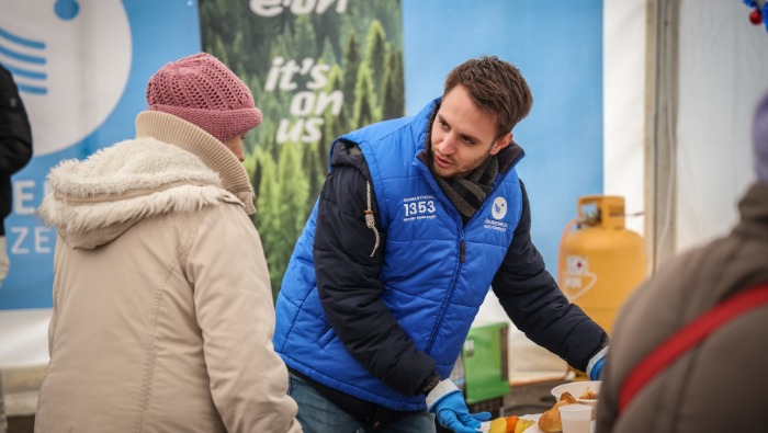 Fényt és melegséget a nélkülözők karácsonyába