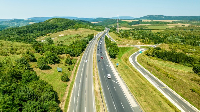 Töretlen az éves autópálya-matricák népszerűsége