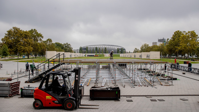 Rendhagyó színpadtechnikával készül az Ötöslottó Szuperkoncert