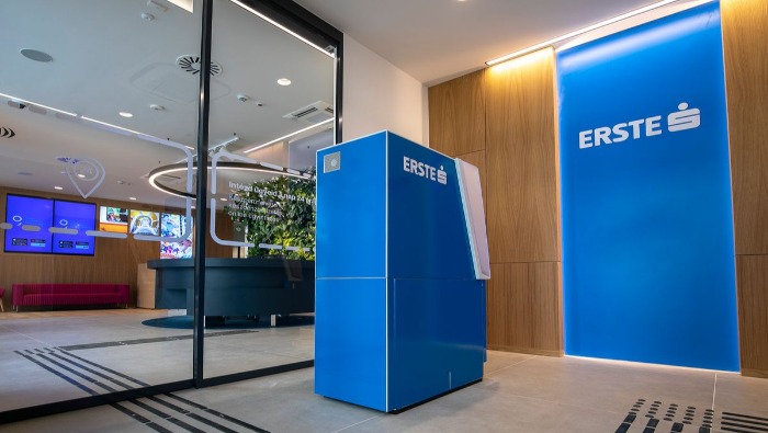 Csalók ellen: Befektetési Túlélőcsomag az Erstétől