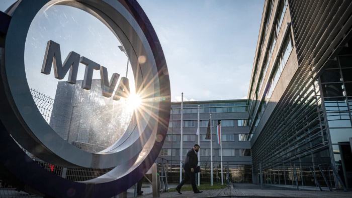 Leállhat-e a közmédia, és mi lesz a NER-közeli médiumokkal?