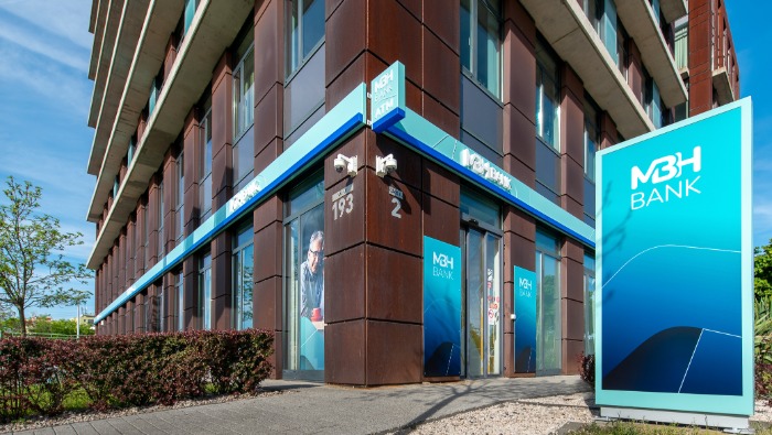 Új megoldással segíti a látássérülteket az MBH Bank