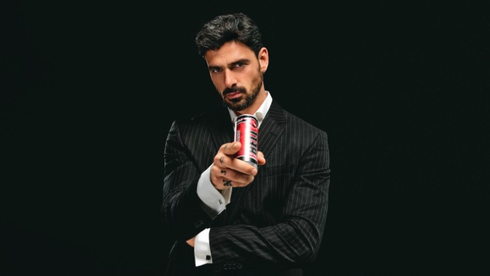 Jubilál a HELL: a húszéves exkluzív születésnapon Michele Morrone is részt vesz