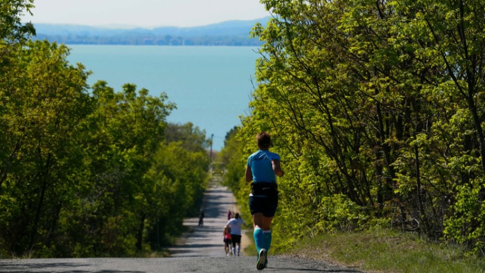 A Yettel kihozta a mobilhasználati adatokat az NN Ultrabalatonról
