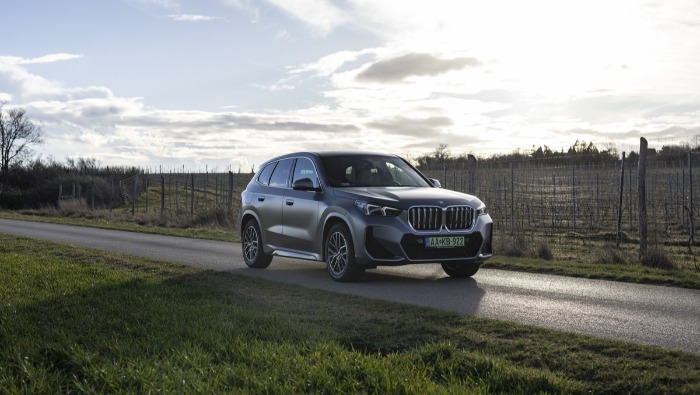 Őrzi első helyét a BMW a prémiummárkák mezőnyében