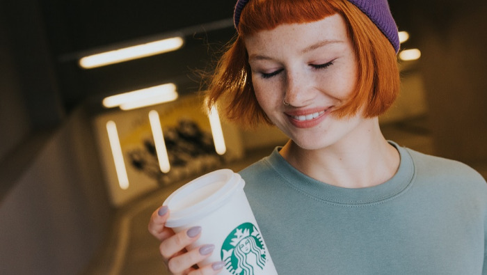 Különleges kampánnyal indította el TikTok fiókját a Starbucks