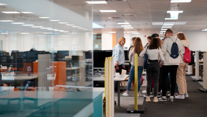 A Tesco a BIT első stratégiai vállalati partnere